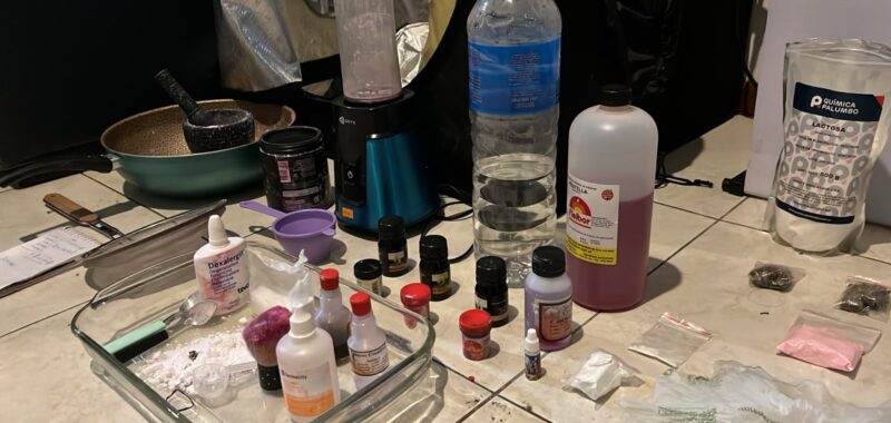 La Policía de la Ciudad desbarató en Villa Crespo una cocina de drogas sintéticas montada por un dealer venezolano