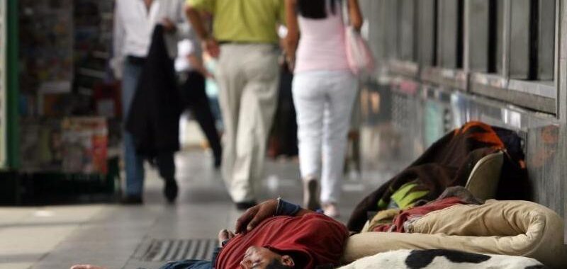 La pobreza creció al 32,3% en el primer semestre del año